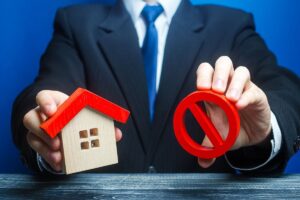 Advertising Rule Violations for Real Estate Agents